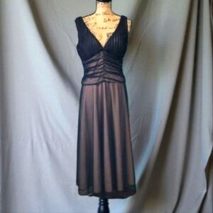 Elegant Black Sleeveless Dress